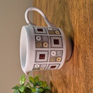 IRONSTONE BROADHURST England 1960s Creamer Rushstone Pattern by Kathie Winkle